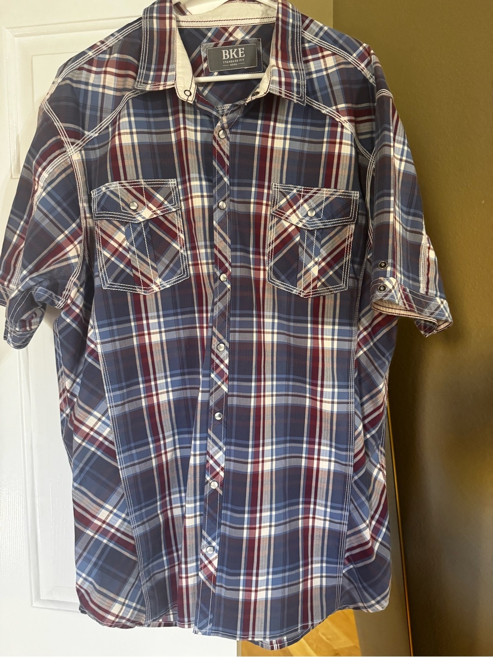 BKE Men’s Navy, Maroon and White Plaid Short-Sleeve Button-Up
